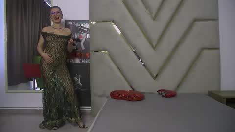 LanaBanner online show from September 9, 2025, 8:03 am