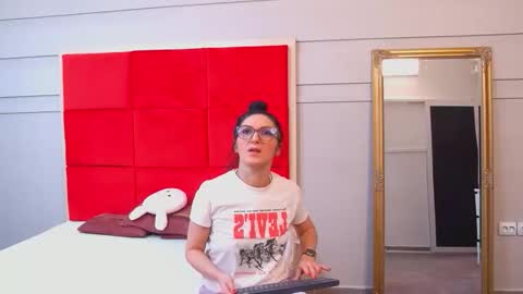 LanaBanner online show from October 1, 2025, 7:14 am