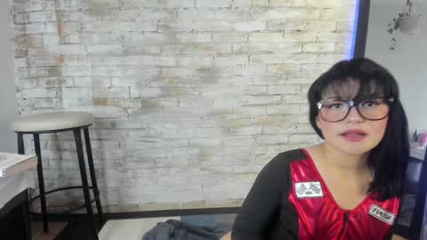 Snapshot of lana_beket_ chatting on January 3, 2025, 7:39 pm Lana online show from January 3, 2025, 7:39 pm