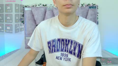 Lana online show from October 29, 2025, 10:17 am