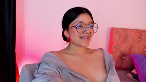 Snapshot of lana_dol chatting on January 22, 2025, 6:31 pm ... . . ... online show from January 22, 2025, 6:31 pm