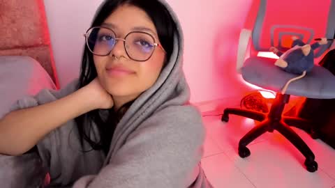 Snapshot of lana_dol chatting on January 27, 2025, 3:28 pm ... . . ... online show from January 27, 2025, 3:28 pm