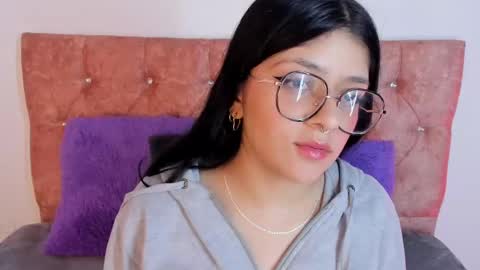 Snapshot of lana_dol chatting on March 5, 2025, 12:00 pm ... . . ... online show from March 5, 2025, 12:00 pm