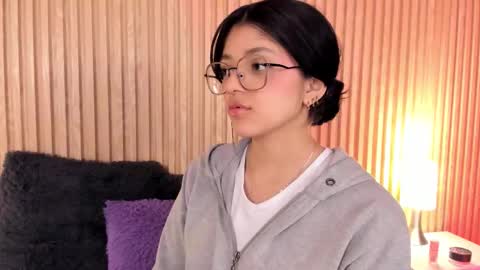 Snapshot of lana_dol chatting on September 15, 2025, 1:00 pm ... . . ... online show from September 15, 2025, 1:00 pm