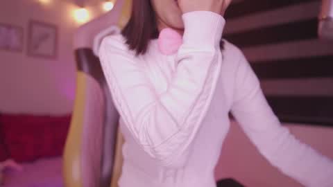 Lana online show from November 8, 2025, 2:12 am