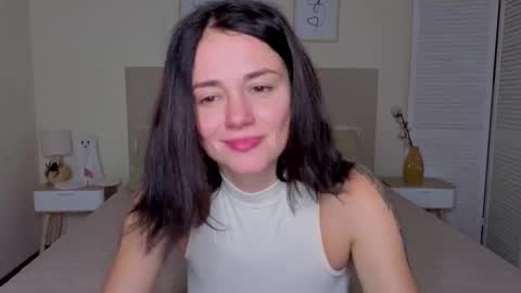 Lana online show from December 4, 2025, 1:31 pm