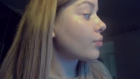 Alana online show from February 4, 2025, 9:20 pm