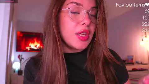 Alana online show from September 22, 2025, 8:44 pm