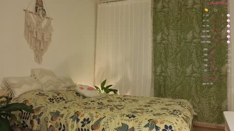 Lana online show from November 30, 2025, 6:45 pm