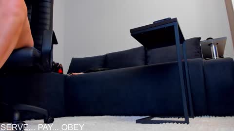 Snapshot of lana_vip chatting on February 23, 2025, 5:12 am Lana VIP online show from February 23, 2025, 5:12 am