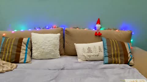 Snapshot of lanaangeldream chatting on December 24, 2024, 10:06 pm Lana online show from December 24, 2024, 10:06 pm