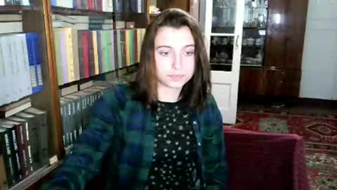 Lana online show from November 3, 2025, 8:32 pm