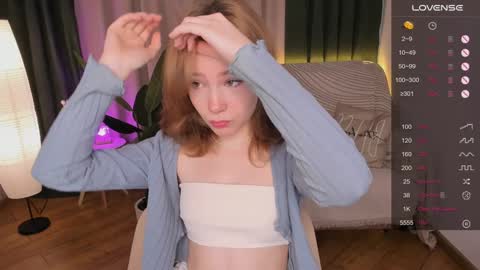 Snapshot of lanablu_ chatting on December 5, 2024, 7:05 am Lana online show from December 5, 2024, 7:05 am