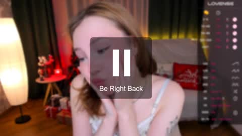 Snapshot of lanablu_ chatting on December 18, 2024, 9:47 am Lana online show from December 18, 2024, 9:47 am