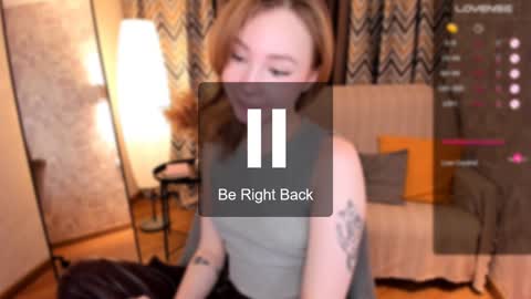 Snapshot of lanablu_ chatting on January 24, 2025, 2:28 am Lana online show from January 24, 2025, 2:28 am