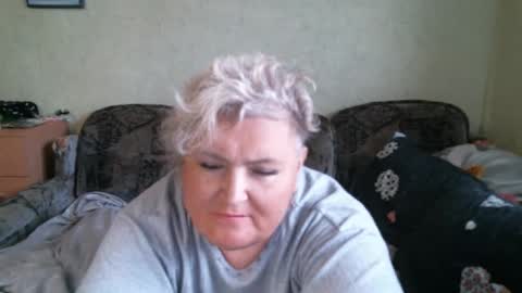 lanacat555 online show from November 30, 2025, 9:57 am