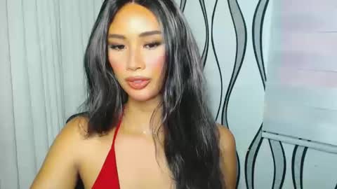 Snapshot of lanadel_hilton chatting on December 31, 2024, 12:21 am Lana online show from December 31, 2024, 12:21 am