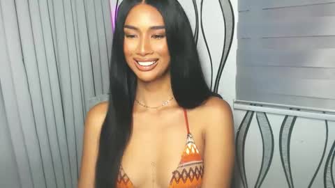 Snapshot of lanadel_hilton chatting on February 11, 2025, 11:33 pm Lana online show from February 11, 2025, 11:33 pm