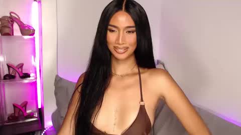 Snapshot of lanadel_hilton chatting on March 4, 2025, 4:30 pm Lana online show from March 4, 2025, 4:30 pm