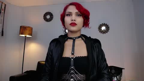 Snapshot of lanadoux_ chatting on January 12, 2025, 6:05 pm Mistress Lana online show from January 12, 2025, 6:05 pm