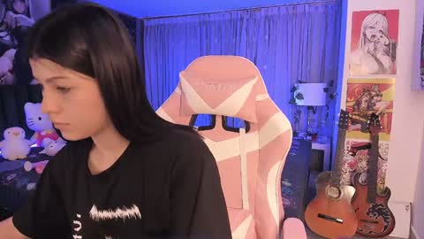 Snapshot of lanakyutt chatting on January 11, 2025, 11:35 pm L A N A online show from January 11, 2025, 11:35 pm