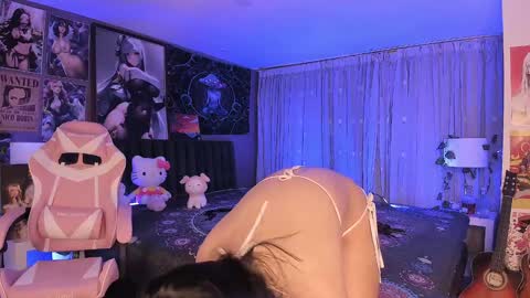 Snapshot of lanakyutt chatting on January 12, 2025, 2:45 am L A N A online show from January 12, 2025, 2:45 am