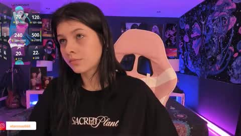 Snapshot of lanakyutt chatting on November 6, 2025, 11:11 am L A N A online show from November 6, 2025, 11:11 am