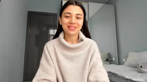 Lana online show from November 24, 2025, 12:38 pm