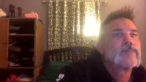 Snapshot of landlord1612 chatting on November 4, 2025, 4:44 am landlord1612 online show from November 4, 2025, 4:44 am