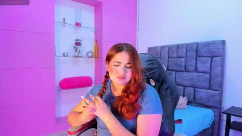 lanna1_ online show from September 10, 2025, 12:49 pm