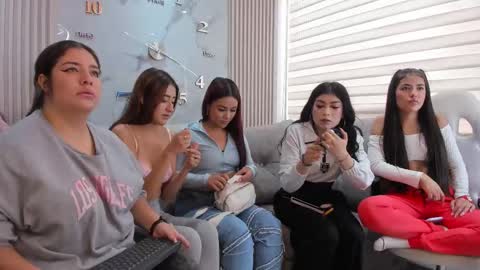 Snapshot of lanna_as chatting on October 8, 2025, 2:25 pm lanna_as online show from October 8, 2025, 2:25 pm