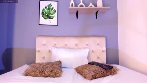 Snapshot of lanna_jones_ chatting on October 11, 2025, 7:12 pm lanna_jones_ online show from October 11, 2025, 7:12 pm