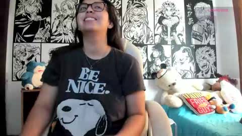 lanna miller     online show from November 12, 2025, 1:44 pm