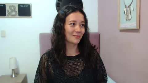 Lanna online show from March 5, 2025, 4:13 pm