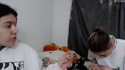 Snapshot of lannie_gonzales chatting on January 12, 2025, 2:35 am LANNIE   online show from January 12, 2025, 2:35 am