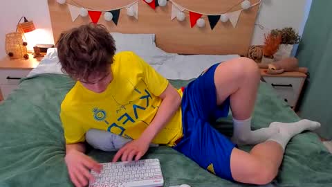 Fandi online show from November 20, 2025, 8:36 am