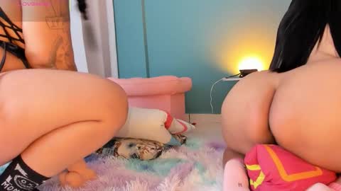 lapeligrosa_ online show from September 13, 2025, 11:43 am