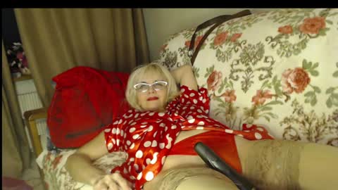 Snapshot of laralhotr chatting on January 3, 2025, 9:15 pm laralhotr online show from January 3, 2025, 9:15 pm