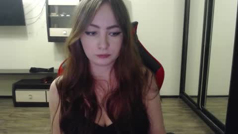 Snapshot of laralianna chatting on February 17, 2025, 9:52 pm Laralianna online show from February 17, 2025, 9:52 pm