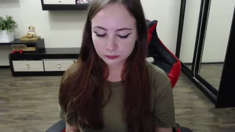 Snapshot of laralianna chatting on September 8, 2025, 4:39 pm Laralianna online show from September 8, 2025, 4:39 pm