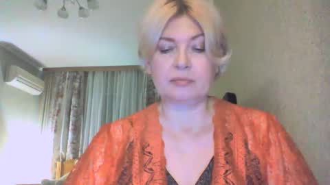 Snapshot of laramrs chatting on October 16, 2025, 4:52 pm laramrs online show from October 16, 2025, 4:52 pm