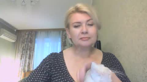 Snapshot of laramrs chatting on October 25, 2025, 1:51 pm laramrs online show from October 25, 2025, 1:51 pm