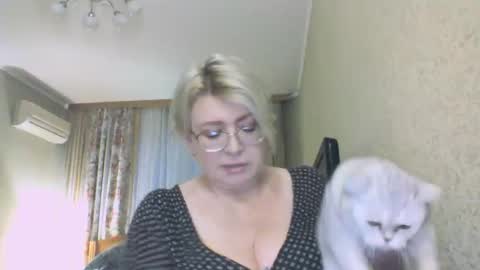 Snapshot of laramrs chatting on November 22, 2025, 1:54 pm laramrs online show from November 22, 2025, 1:54 pm