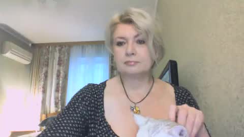 Snapshot of laramrs chatting on November 29, 2025, 10:40 am laramrs online show from November 29, 2025, 10:40 am