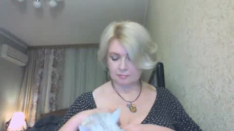 Snapshot of laramrs chatting on December 3, 2025, 5:00 pm laramrs online show from December 3, 2025, 5:00 pm