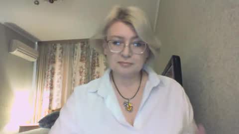 Snapshot of laramrs chatting on December 14, 2025, 11:04 am laramrs online show from December 14, 2025, 11:04 am