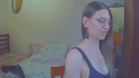 Snapshot of larawintersxxx chatting on March 2, 2025, 3:24 am larawintersxxx online show from March 2, 2025, 3:24 am