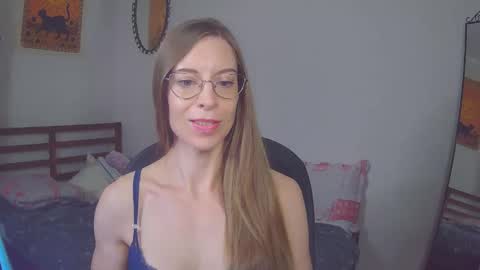 Snapshot of larawintersxxx chatting on September 8, 2025, 8:52 pm larawintersxxx online show from September 8, 2025, 8:52 pm