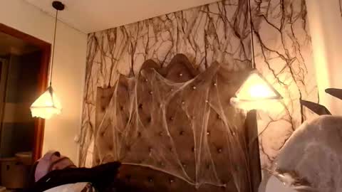 Snapshot of larissa01_ chatting on October 23, 2025, 3:17 am Lari online show from October 23, 2025, 3:17 am