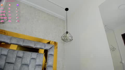 Snapshot of larissa01_ chatting on November 17, 2025, 5:57 am Lari online show from November 17, 2025, 5:57 am